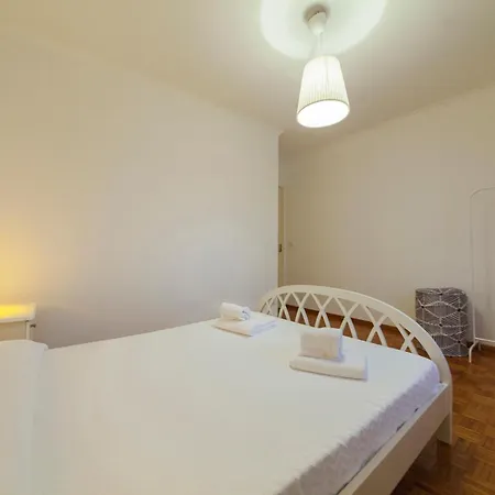 B16 - Casa Dos Montes In