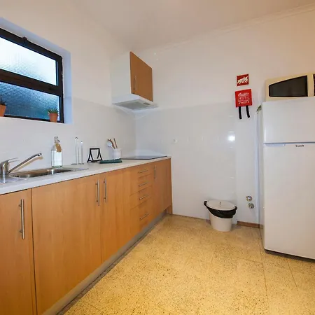 B16 - Casa Dos Montes In *